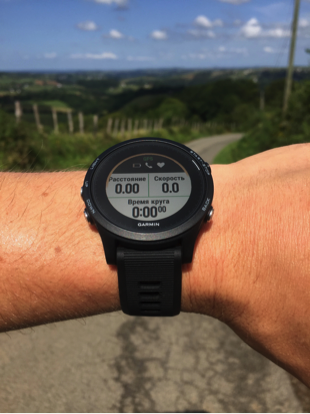 Экипировка: Обзор спортивных часов Garmin Forerunner 935