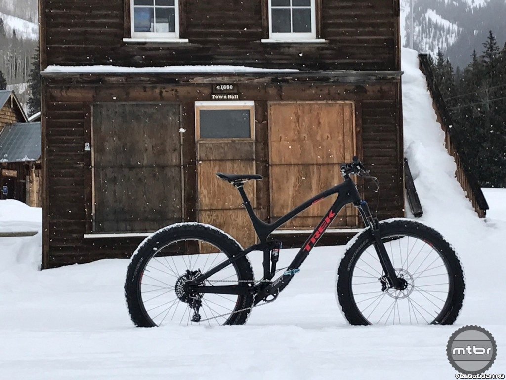 Фэтбайк Trek Farley EX 9.8: Покоритель снегов с универсальными возможностями