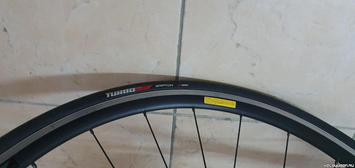 Покрышка 700 Specialized Turbo Pro, черная 700X28C 2