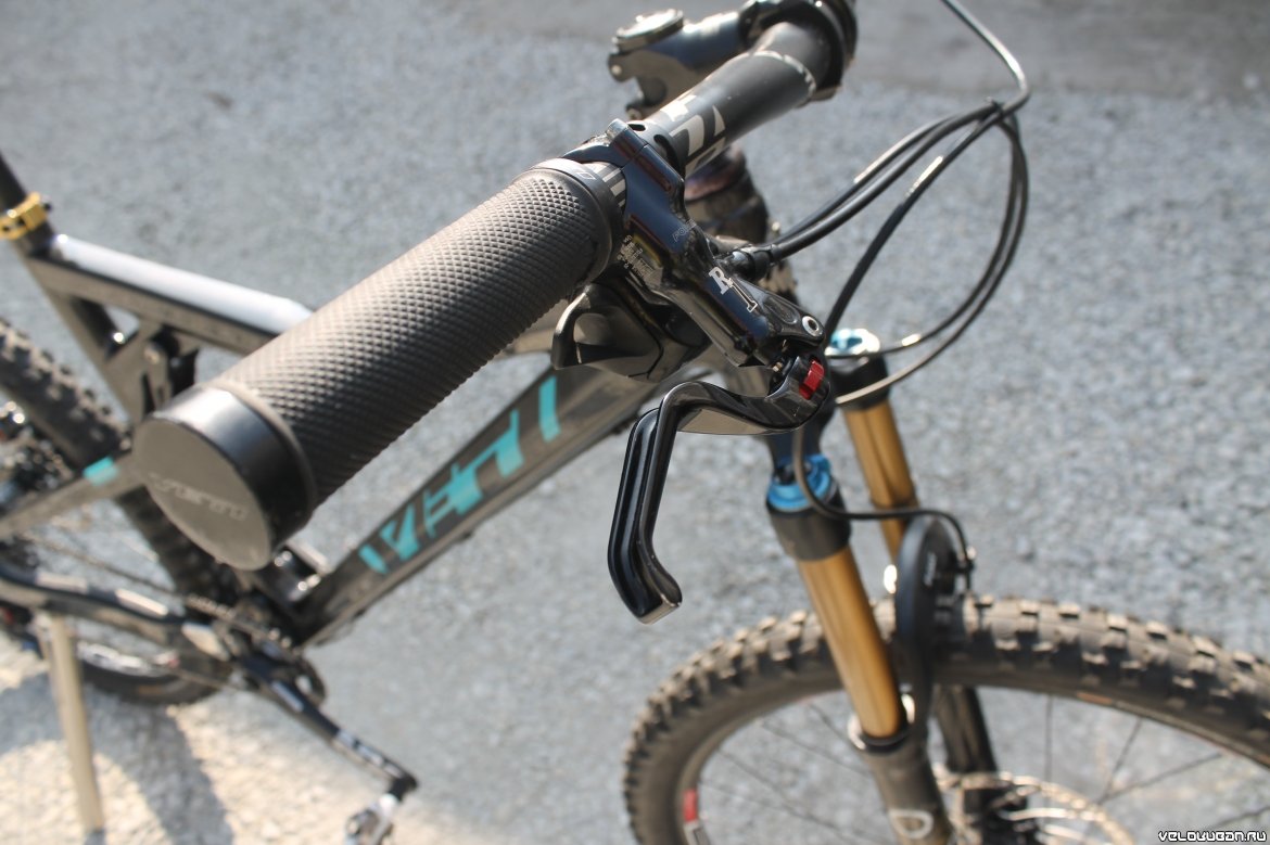 YETI ASR 5 Carbon 0